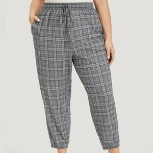 Bloom Chic Pants